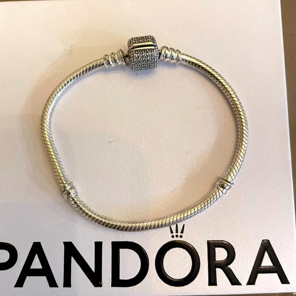 Like new Authentic Pandora Snake chain bracelet with pave barrel clasp 6.9” - Picture 1 of 9